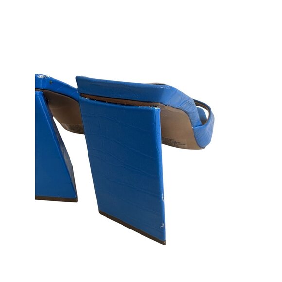 EXPRESS Snake Embossed Blue Periwinkle Block Heels Size 8 - Picture 9 of 10